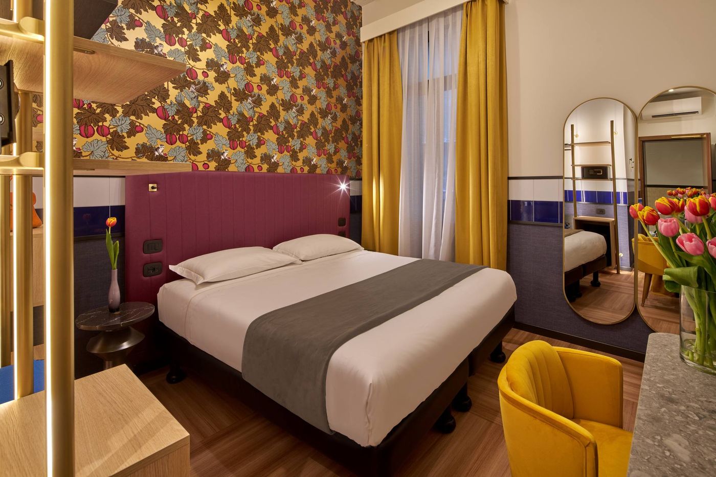 Unahotels-Ala-Venezia--Adults-16--Room-32