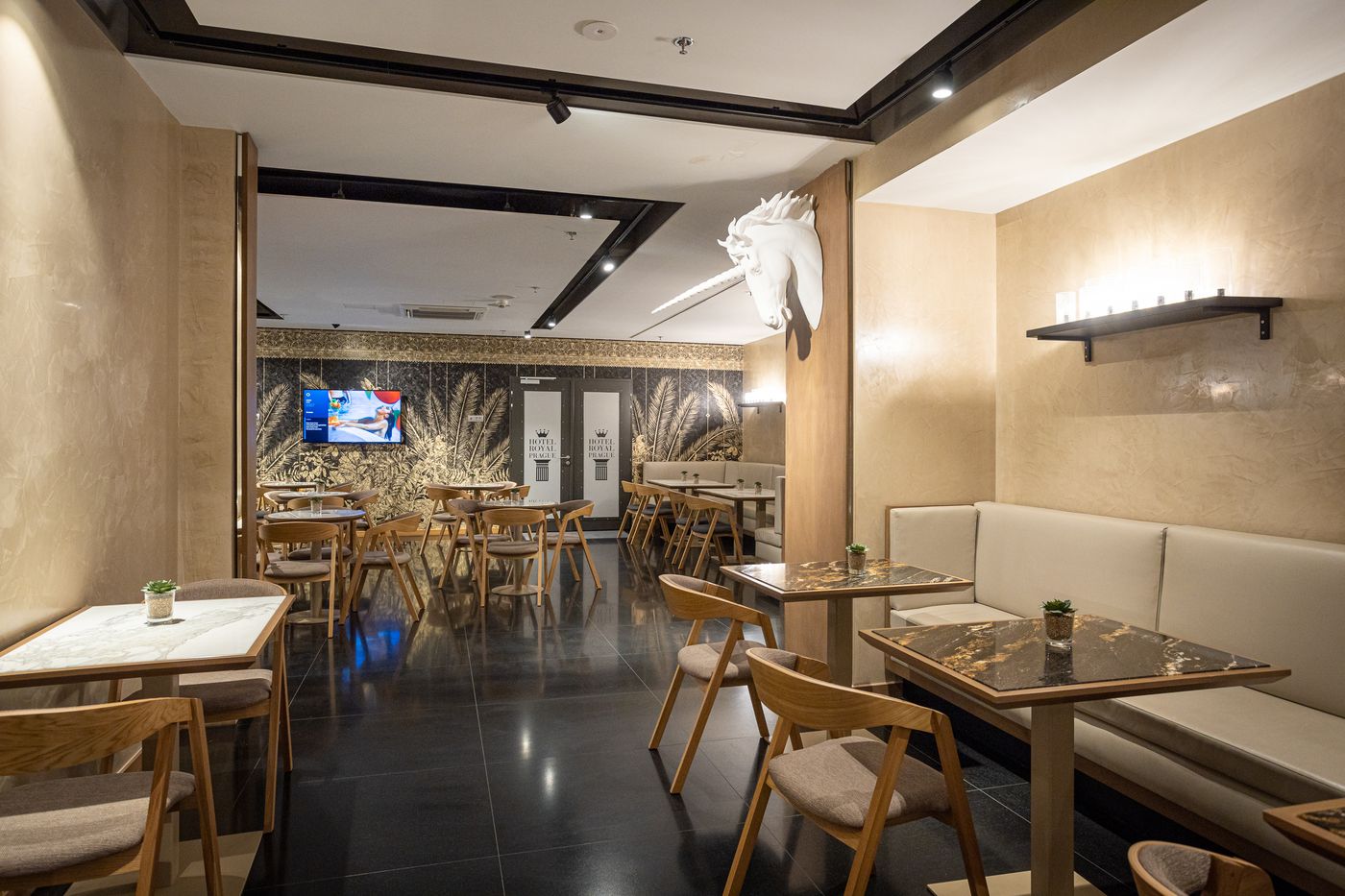 Royal-Prague-Lobby-13