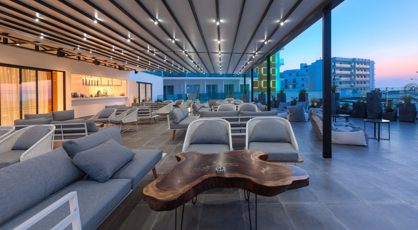 The-Blue-Ivy-Hotel-Terrace-33