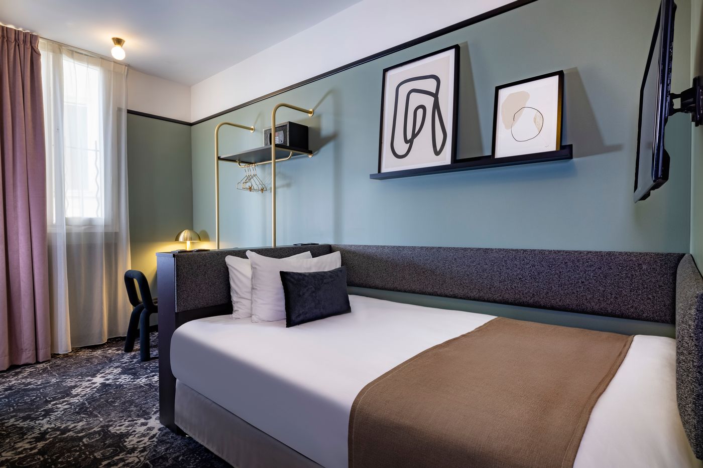 Au-Palais-de-Chaillot-Room-22