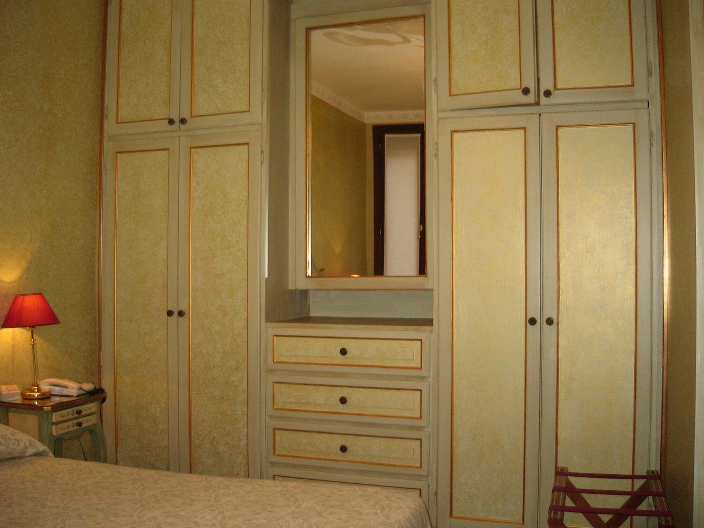 La-Fenice-et-des-Artistes-Room-66