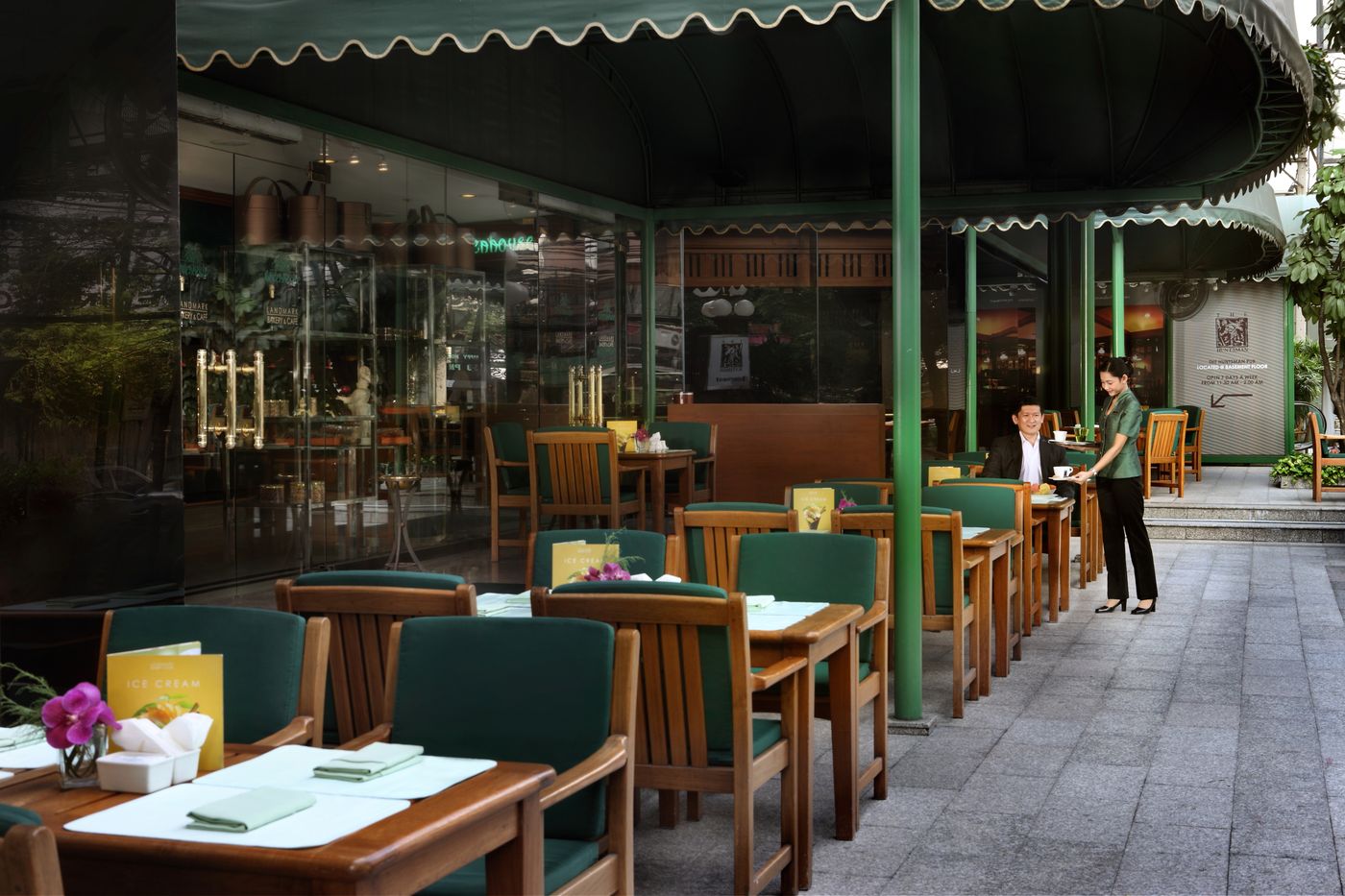 The-Landmark-Bangkok-Terrace-59