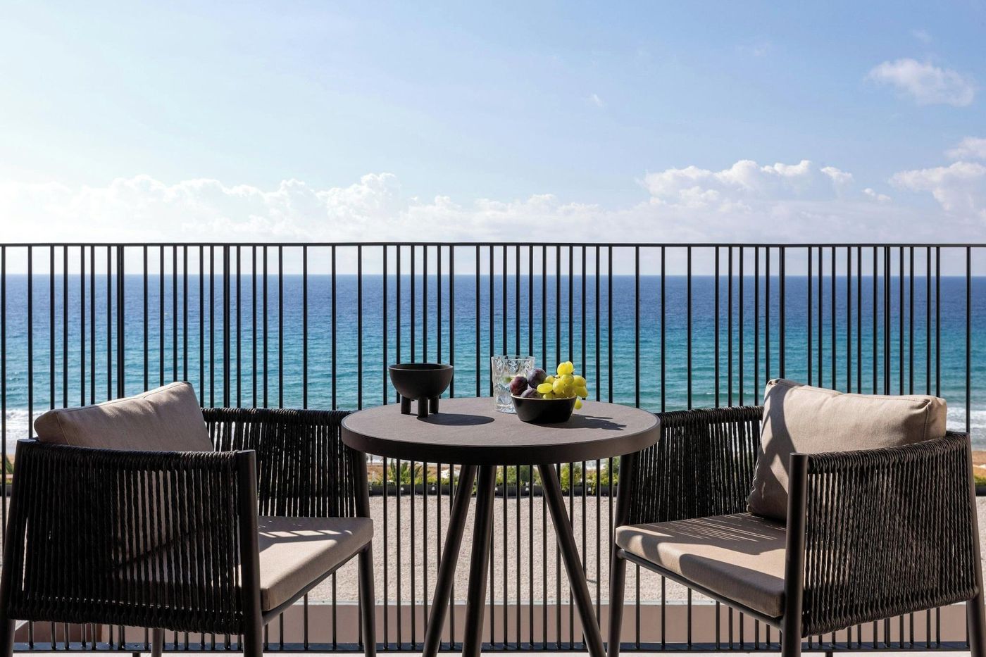 Iti-Louis-Grand--Room-93