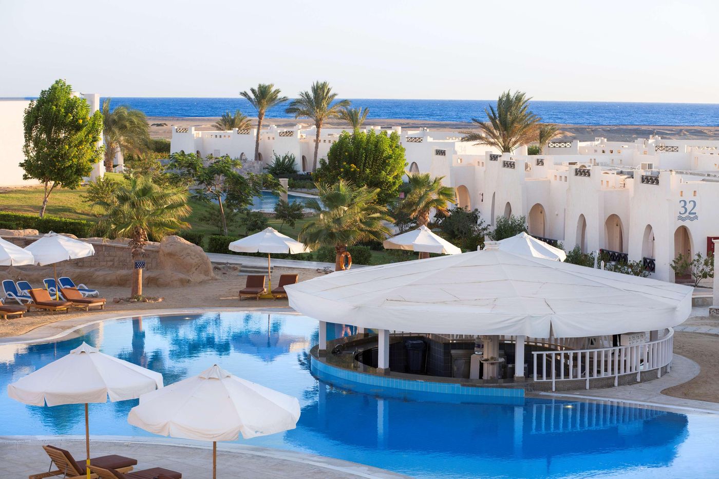 Hilton-Marsa-Alam-Nubian-Resort-Pool-4