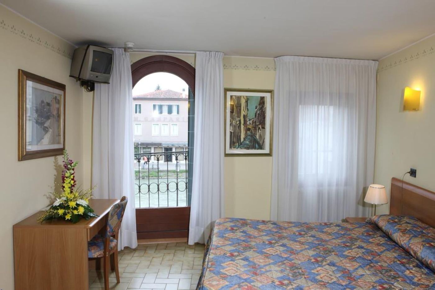 Albergo Alla Campana-Italy-Venezia-Room-10