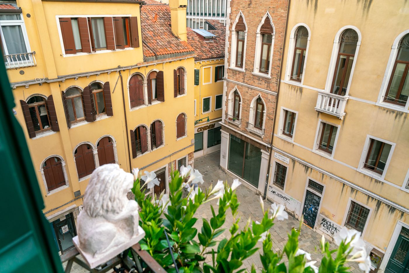 Palazzo-San-Luca-Room-3