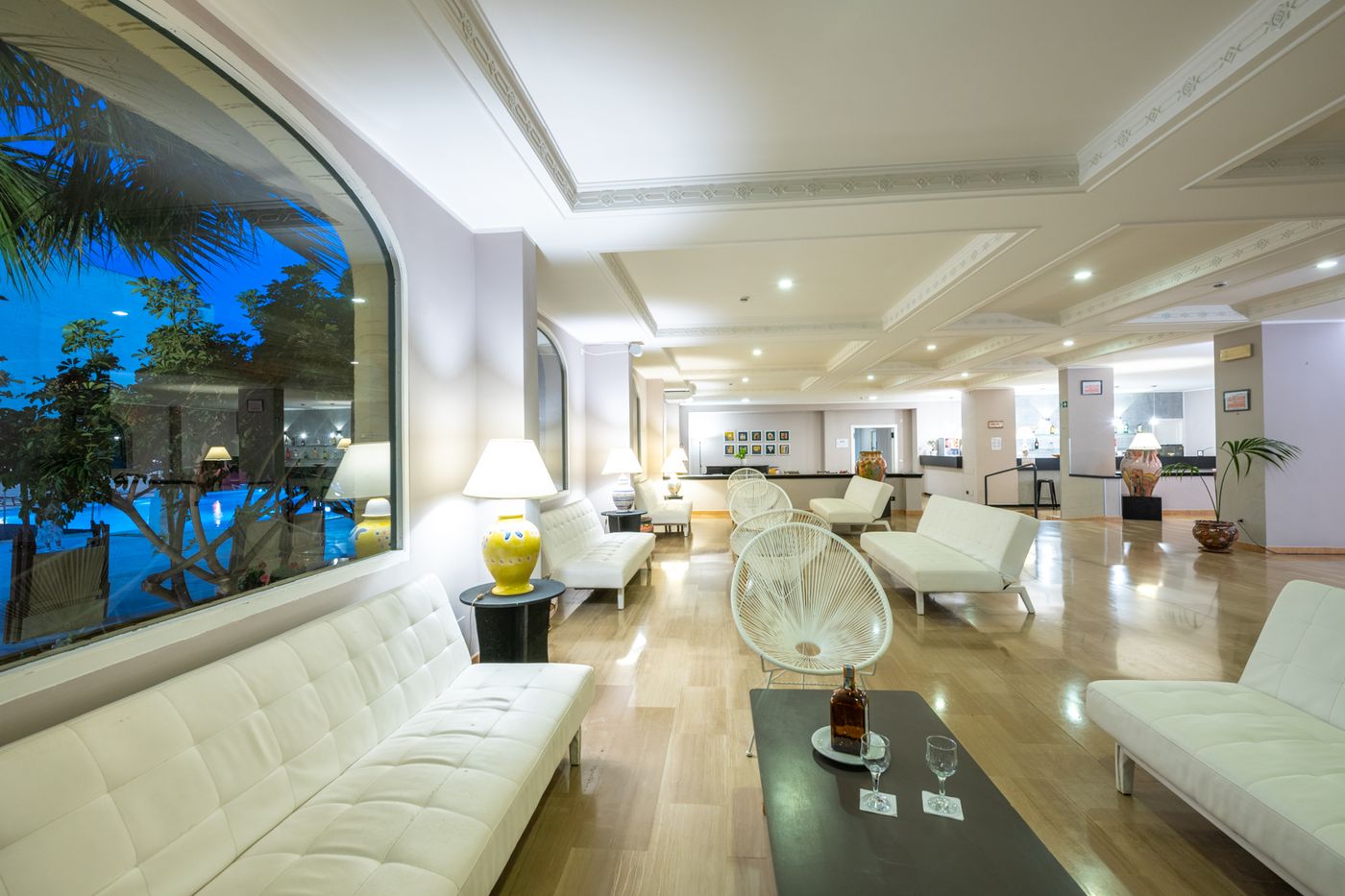 Hopps-Hotel-Lobby-40