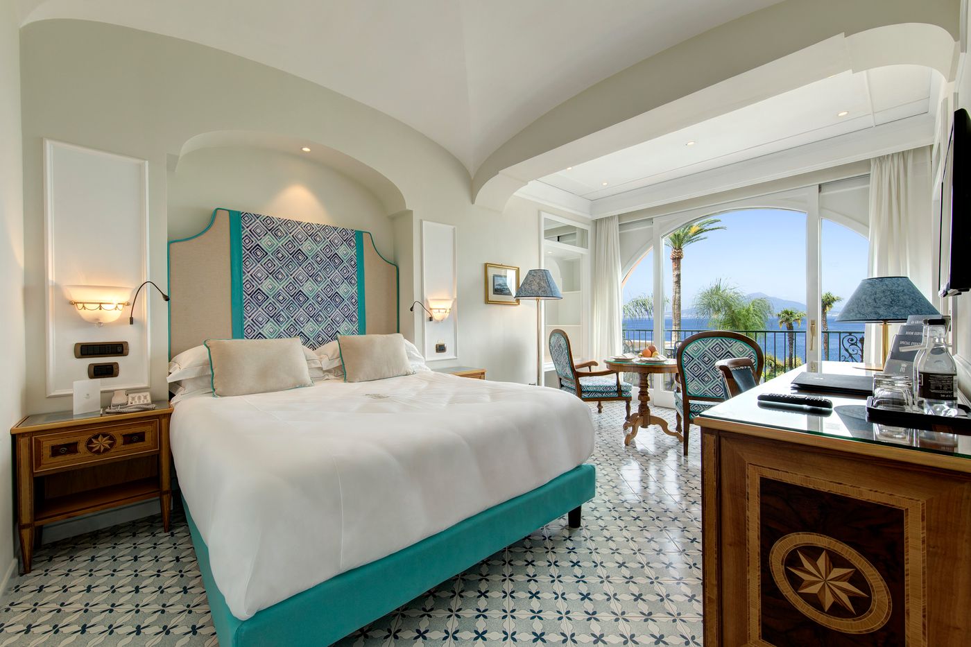 Grand-Hotel-Royal-Room-20