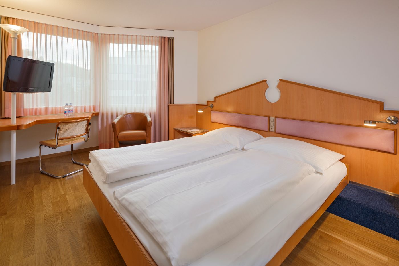Welcome Inn-Switzerland-KLOTEN-Room-6
