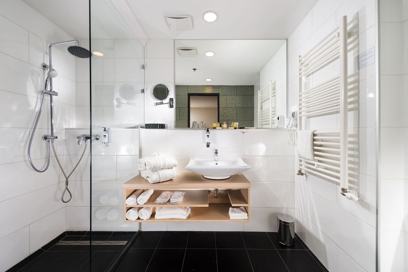 Bo33-Hotel-Family-and-Suites-Room-44