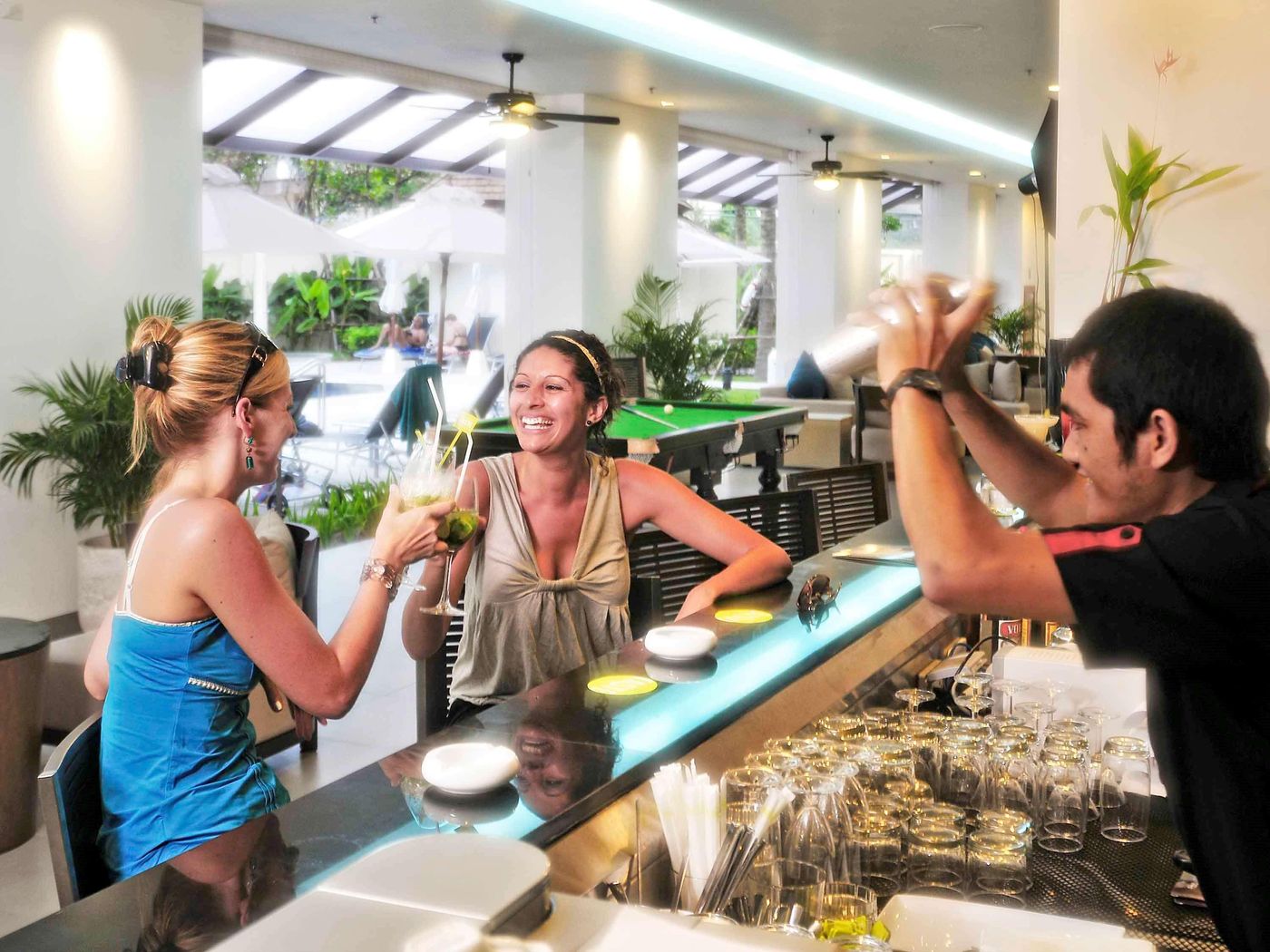 ibis-Phuket-Kata-Bar-41