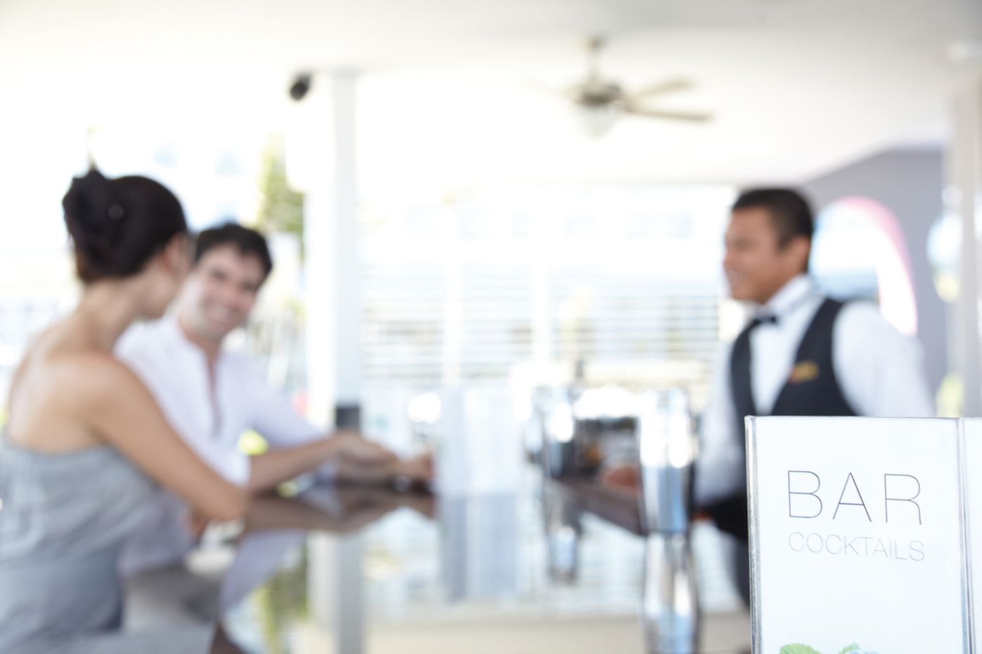 Riu-Palace-Pen----nsula-Bar-43