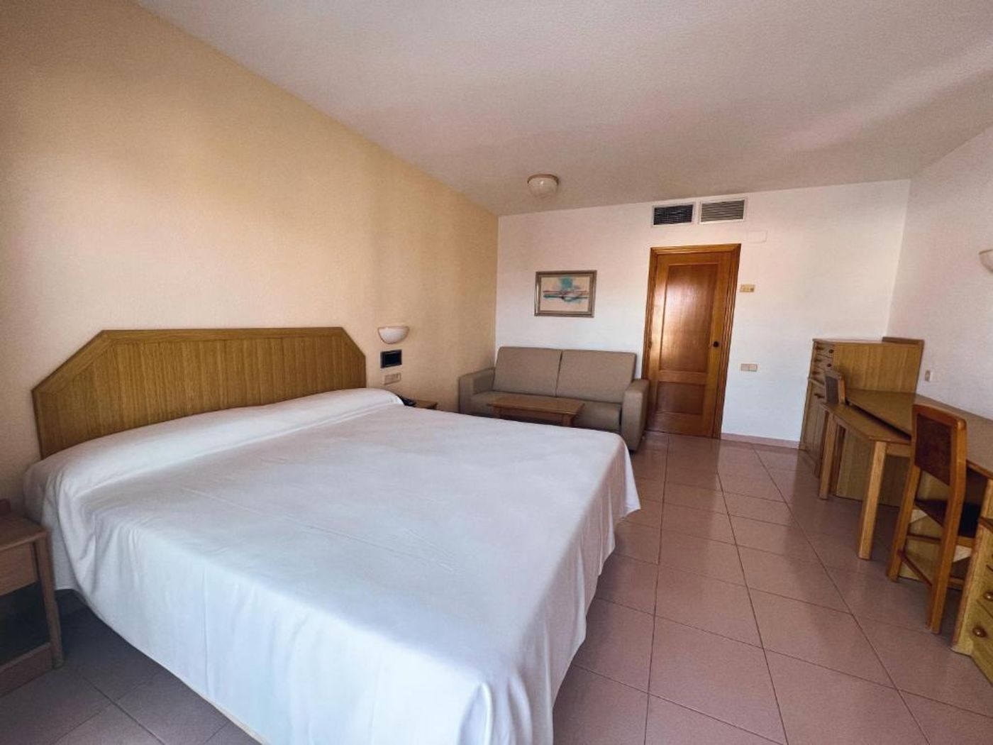 AR-Roca-Esmeralda---Spa-Room-17