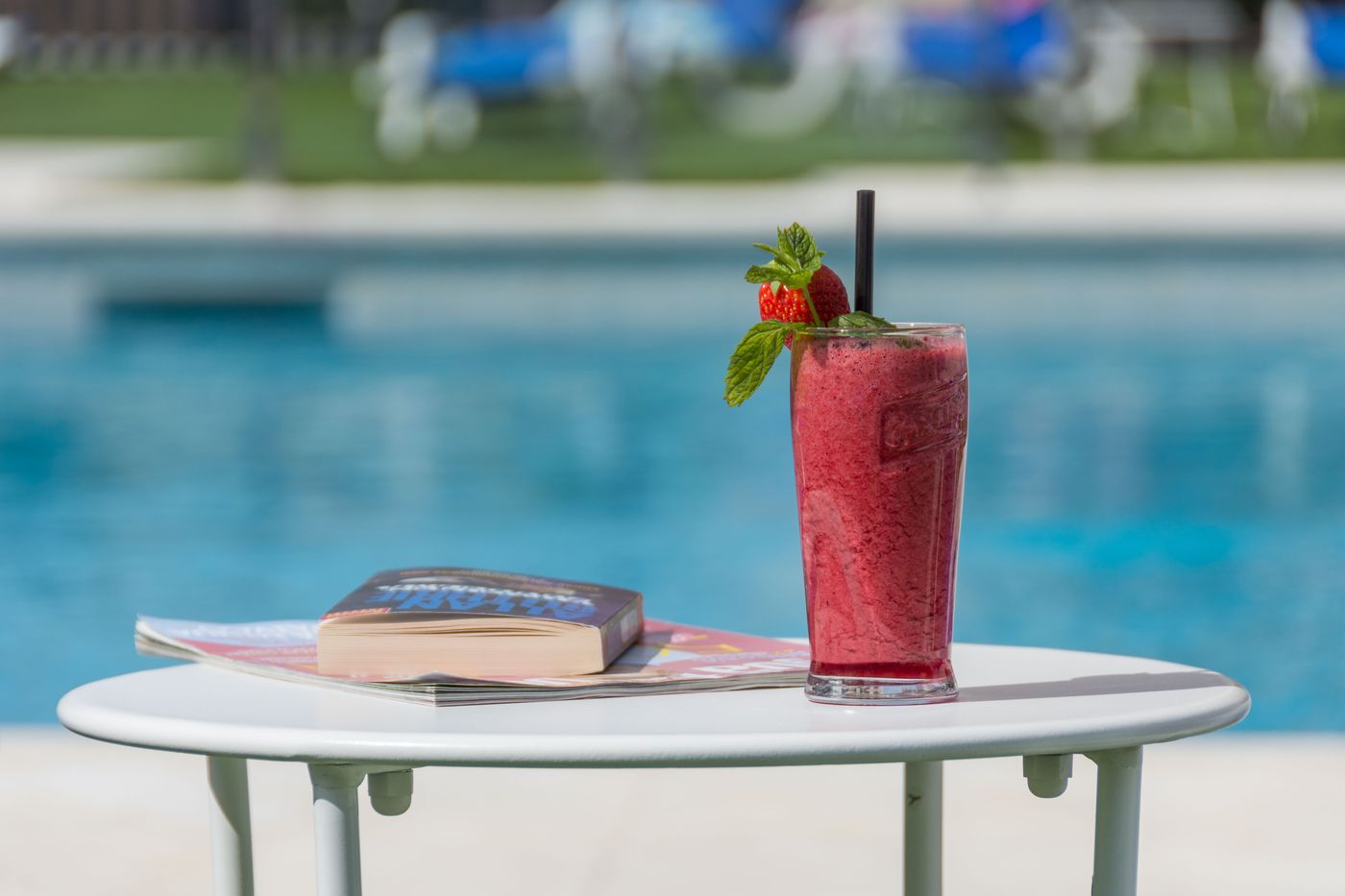 Aparthotel-Veramar-Pool-9