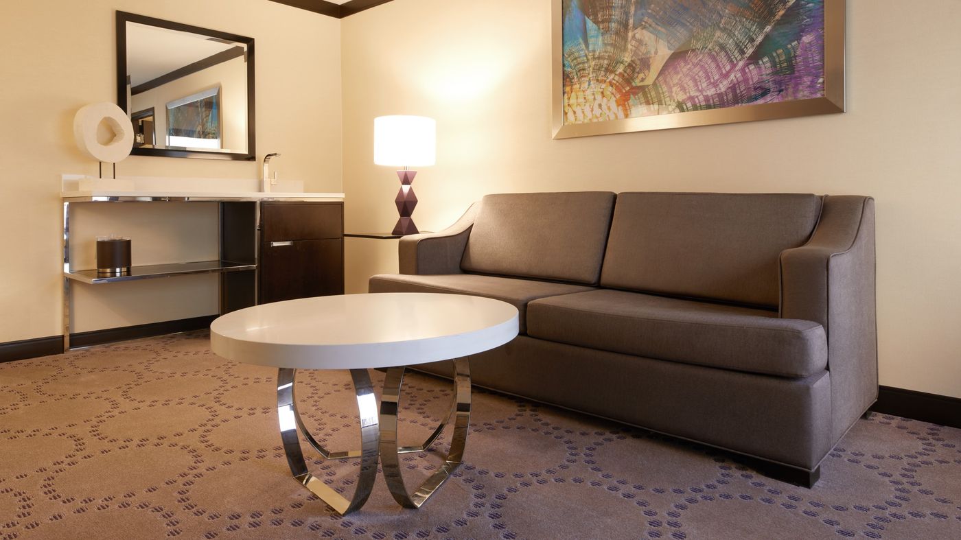 Harrah-s-Las-Vegas-Casino---Hotel-Room-7