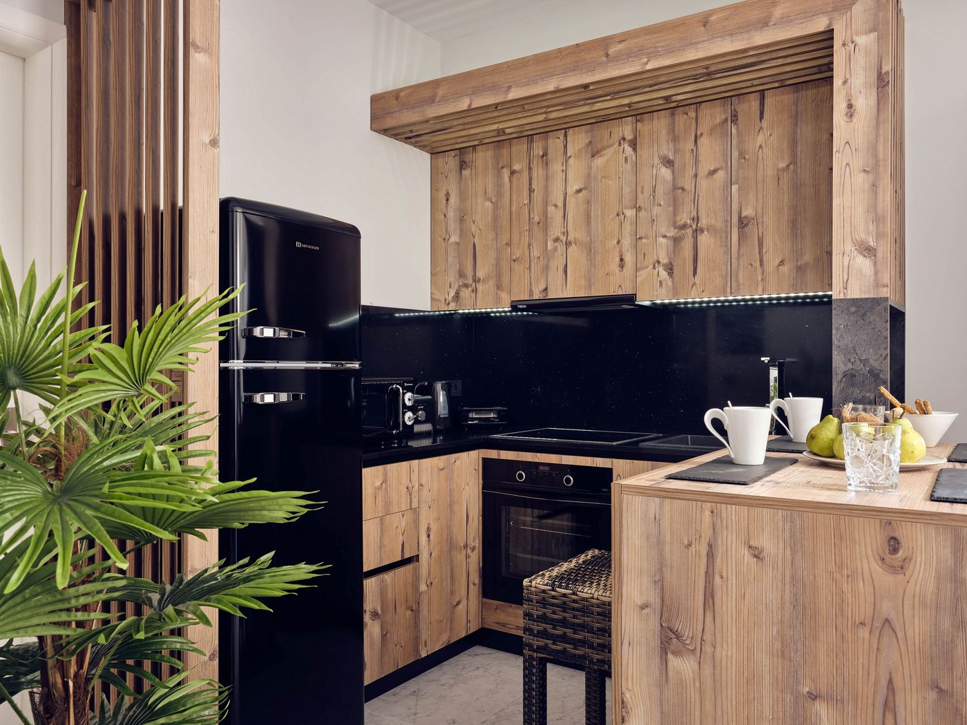 Savvas & Joanna Boutique