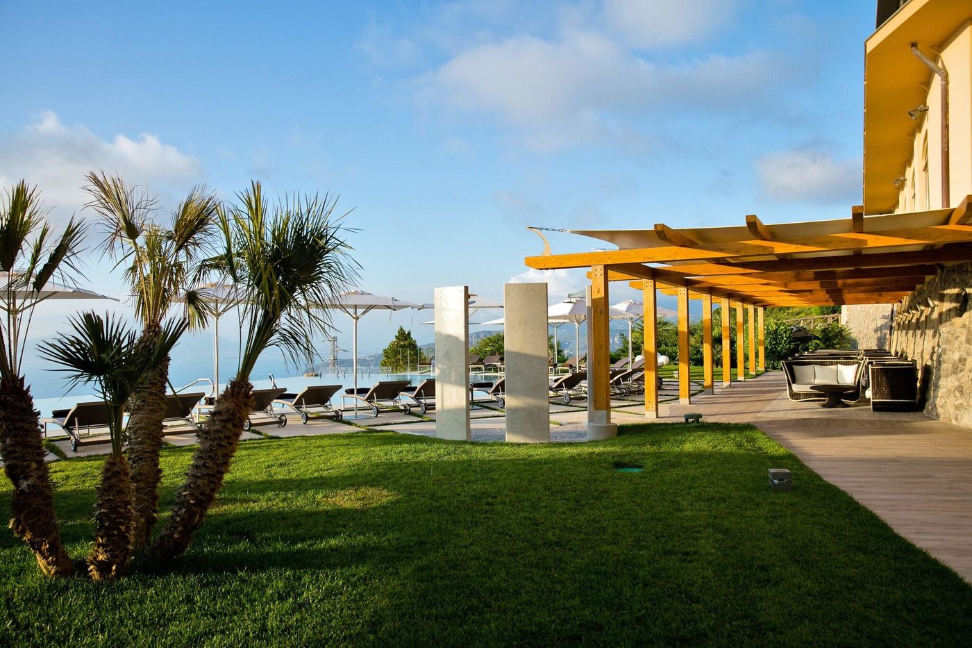 Grand-Hotel-Due-Golfi-Terrace-12