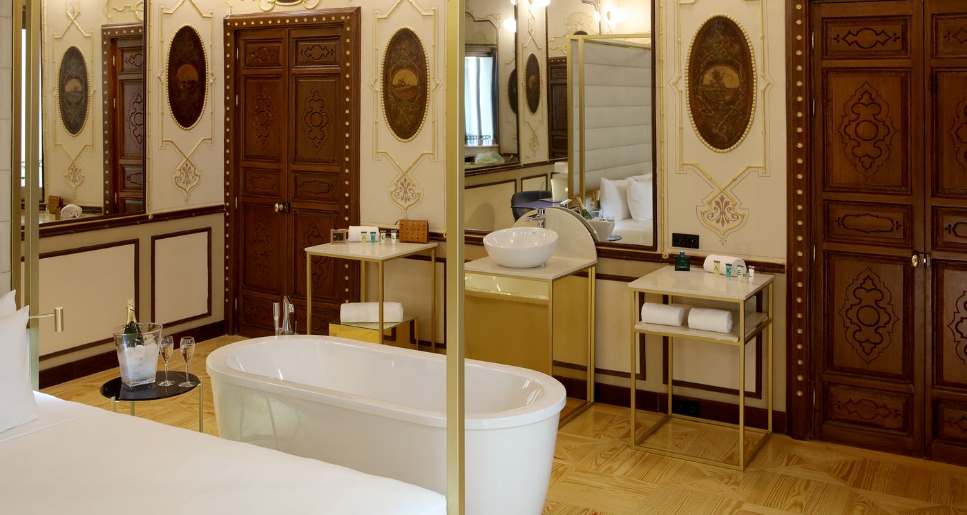 Axel-Hotel-Madrid---Adults-Only-Room-38