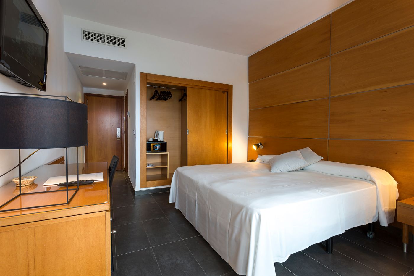 Palladium-Hotel-Cala-LLonga-Room-14