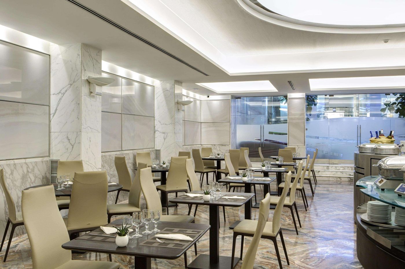 Best-Western-Plus-Hotel-Universo-Restaurant-64