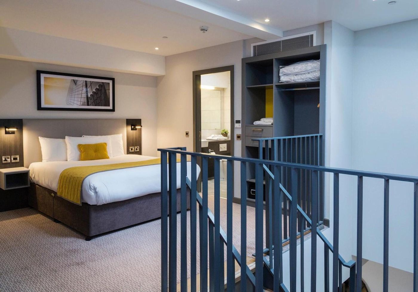 Maldron-Hotel-Pearse-Street-Room-4