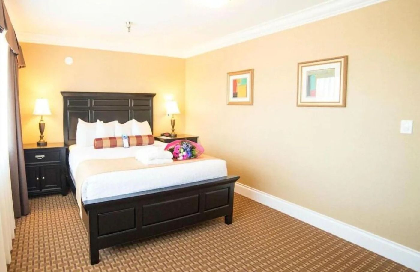 Abercorn-Hotel-Trademark-Collection-by-Wyndham-Room-23