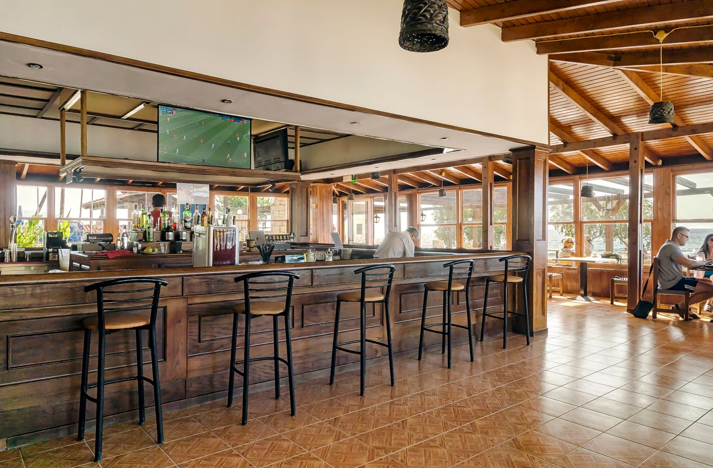 Begeti-Bay-Hotel-Bar-28