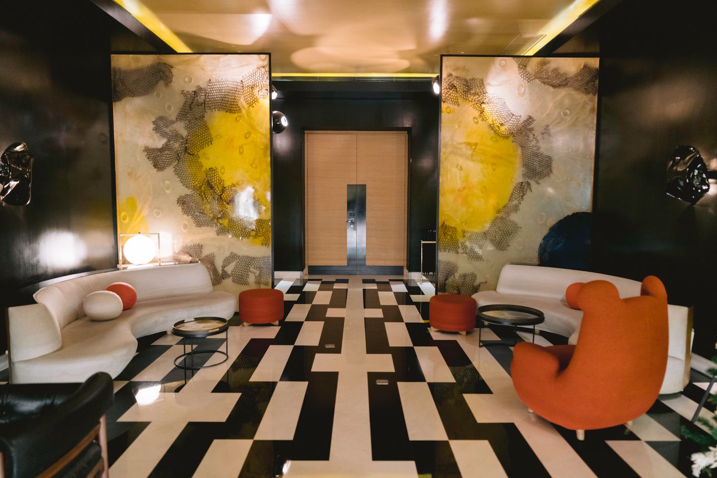 Marignan-Champs-Elysees-Lobby-15