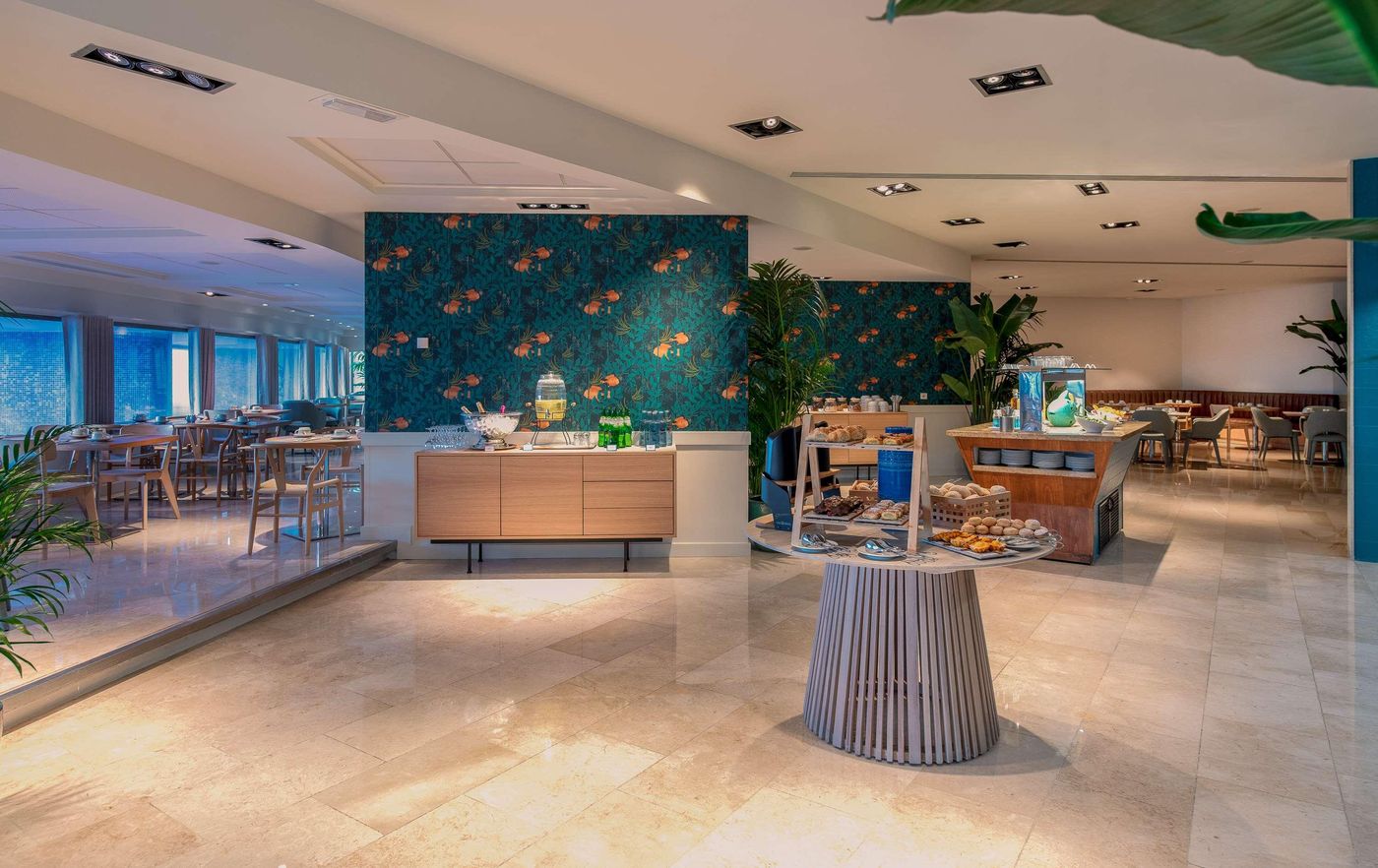 Sesimbra-Oceanfront-Hotel-Restaurant-20