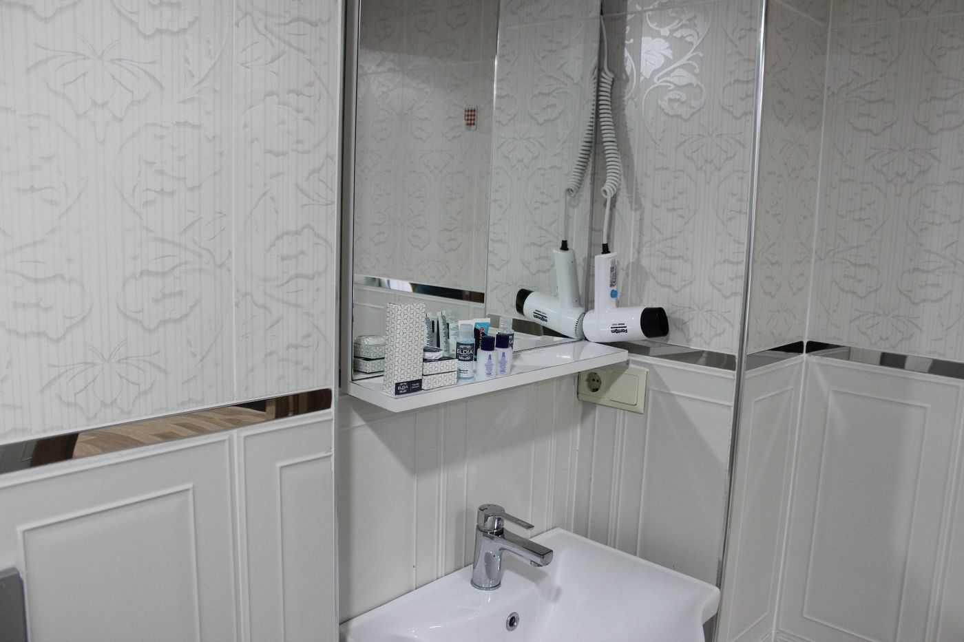 Loss Hotel-Turkey-Istanbul-Room-7