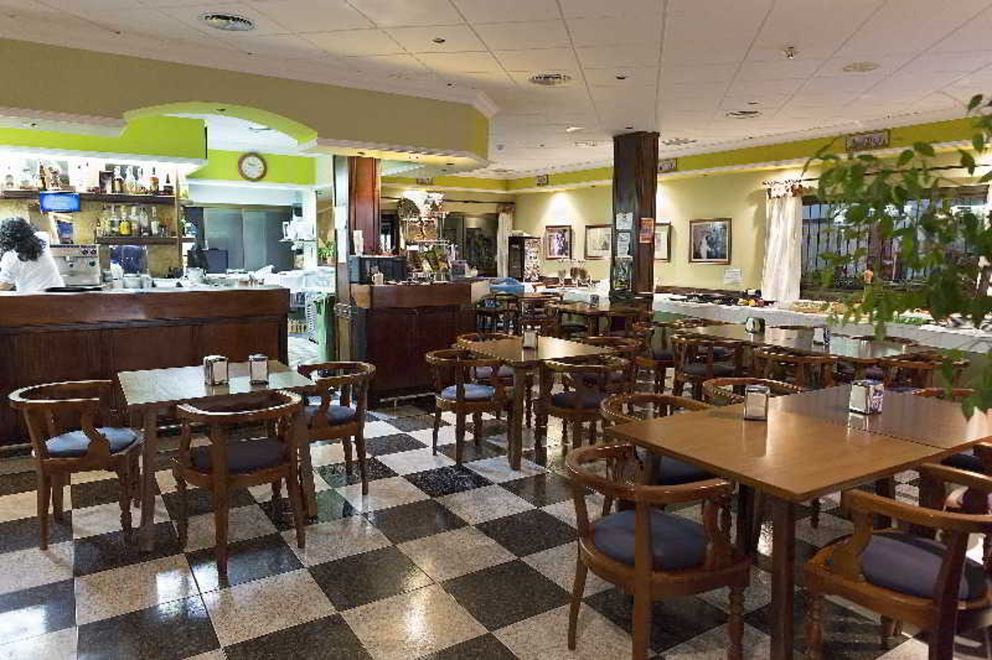 Hotel---Bungalows-Balc----n-de-Competa-Bar-37