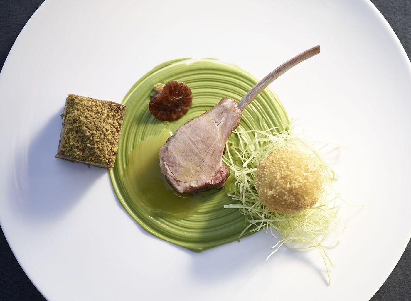 West-East-Suites-Restaurant-71