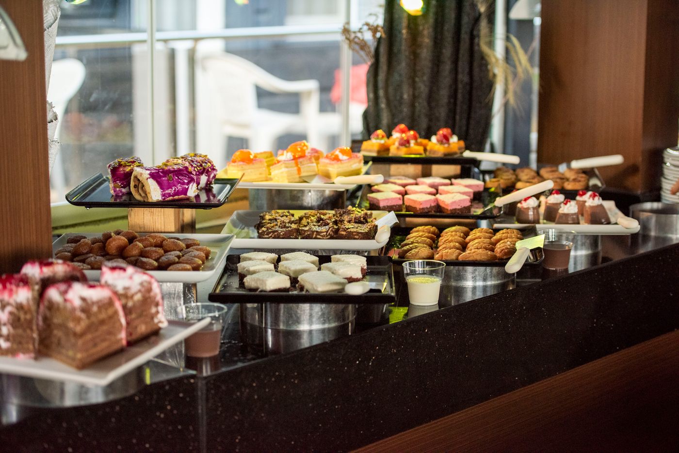 Manaspark-Deluxe-Hotel-Restaurant-50