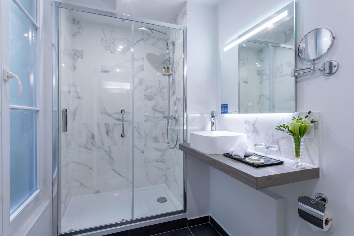 Hotel-Camille-Paris-Gare-De-Lyon-Tapestry-Collection-By-Hilton-Room-59