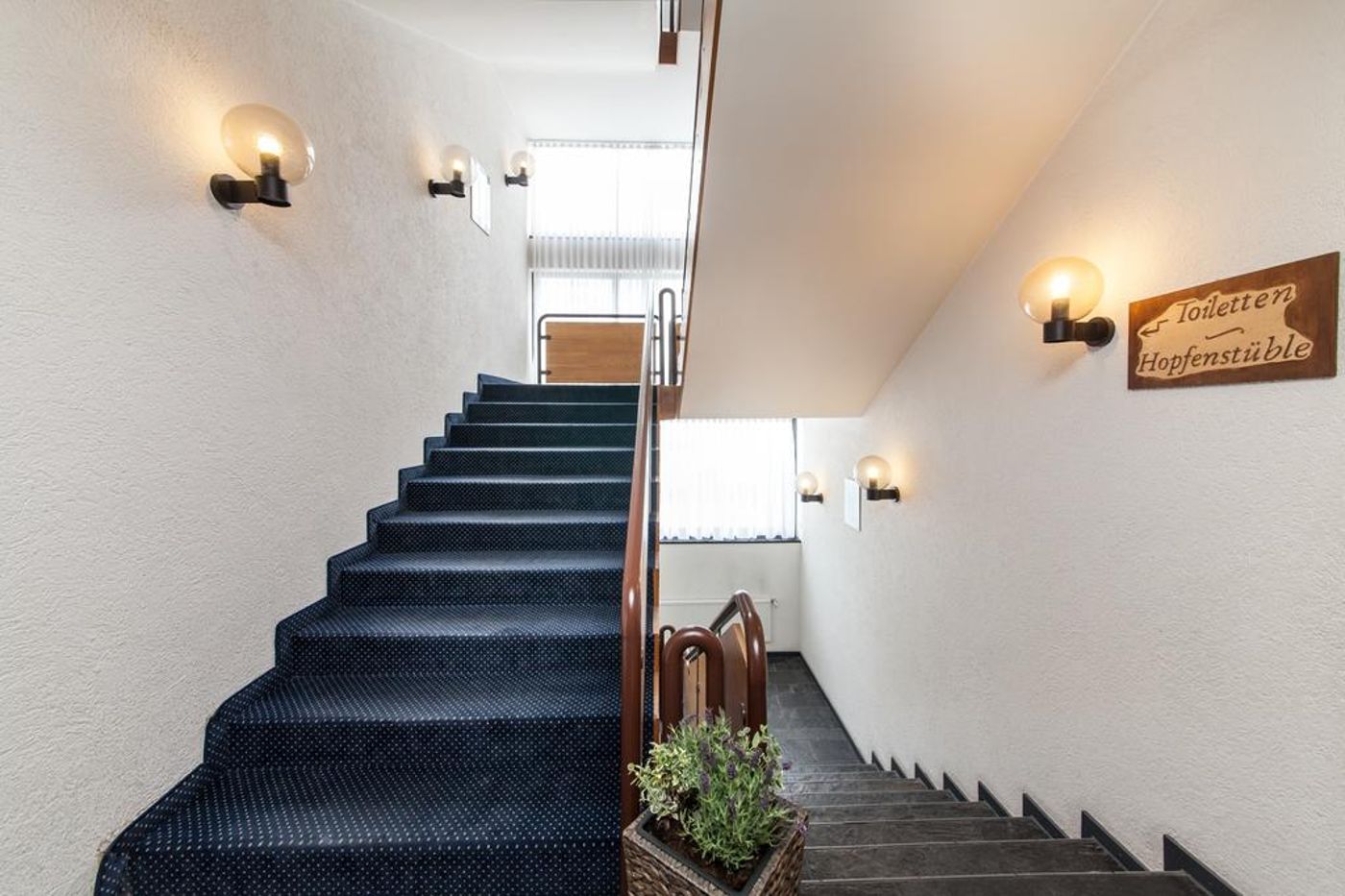 Hotel Strohgäu-Germany-Korntal-Münchingen-Lobby-7