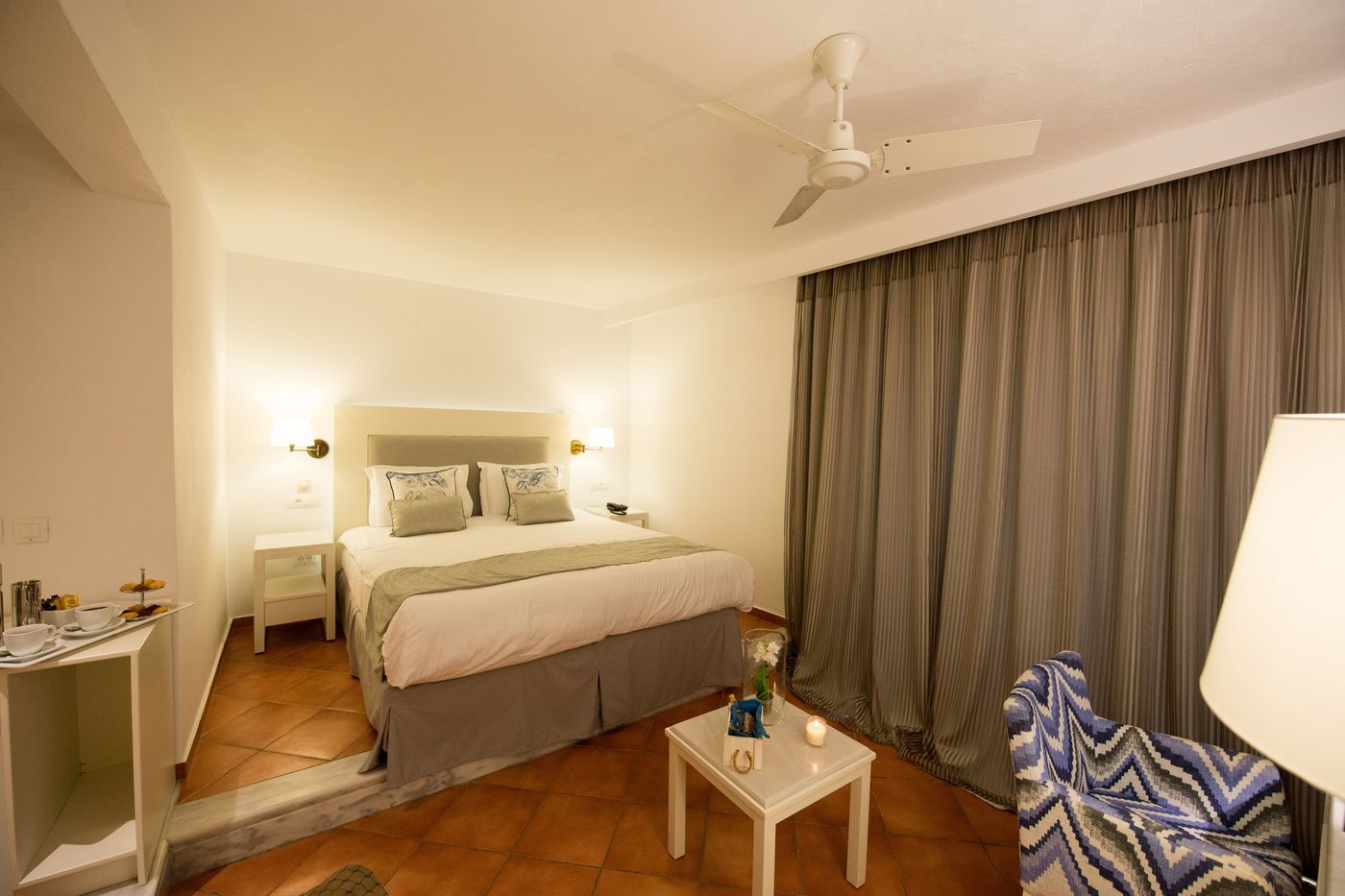 Knossos-Beach-Bungalows-Suites-Resort---Spa-Room-36