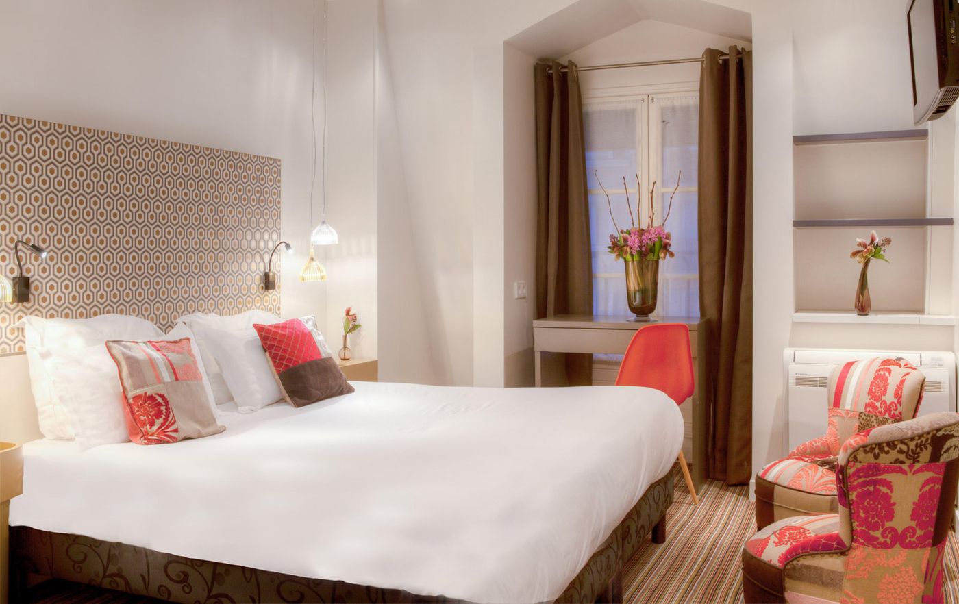 Hotel-Sevres-Saint-Germain-Room-17