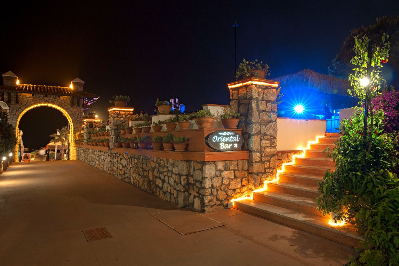 Marti-Resort-Deluxe-Bar-21