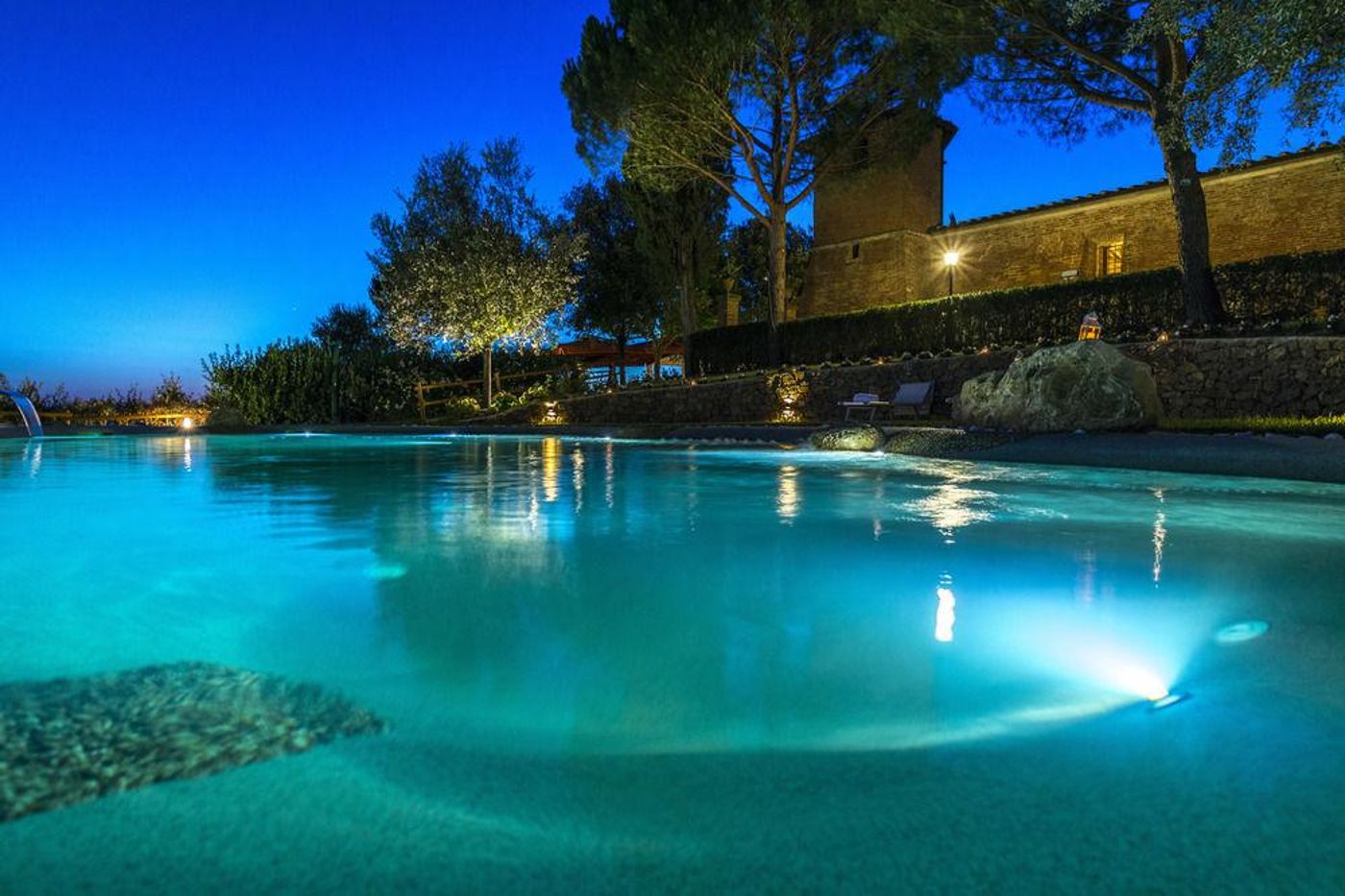 Castello-di-Leonina-Pool-7