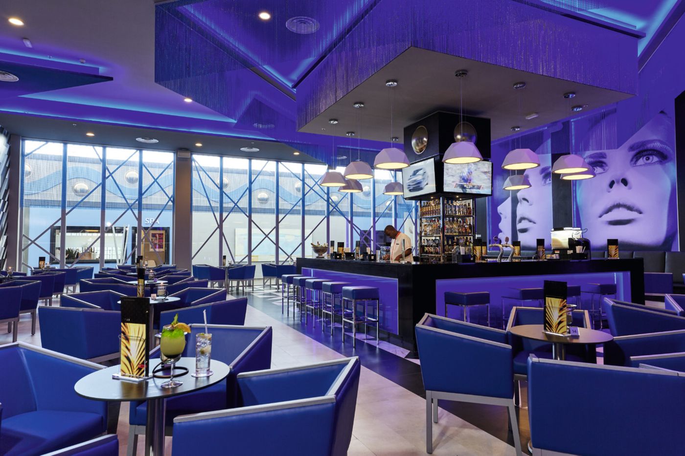 Riu-Paradise-Island---Adults-Only-Bar-47