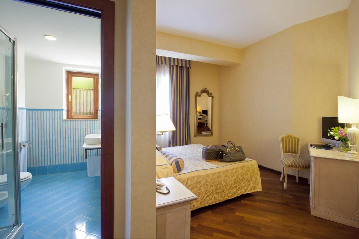 Punta-Campanella-Resort---Spa-Room-8