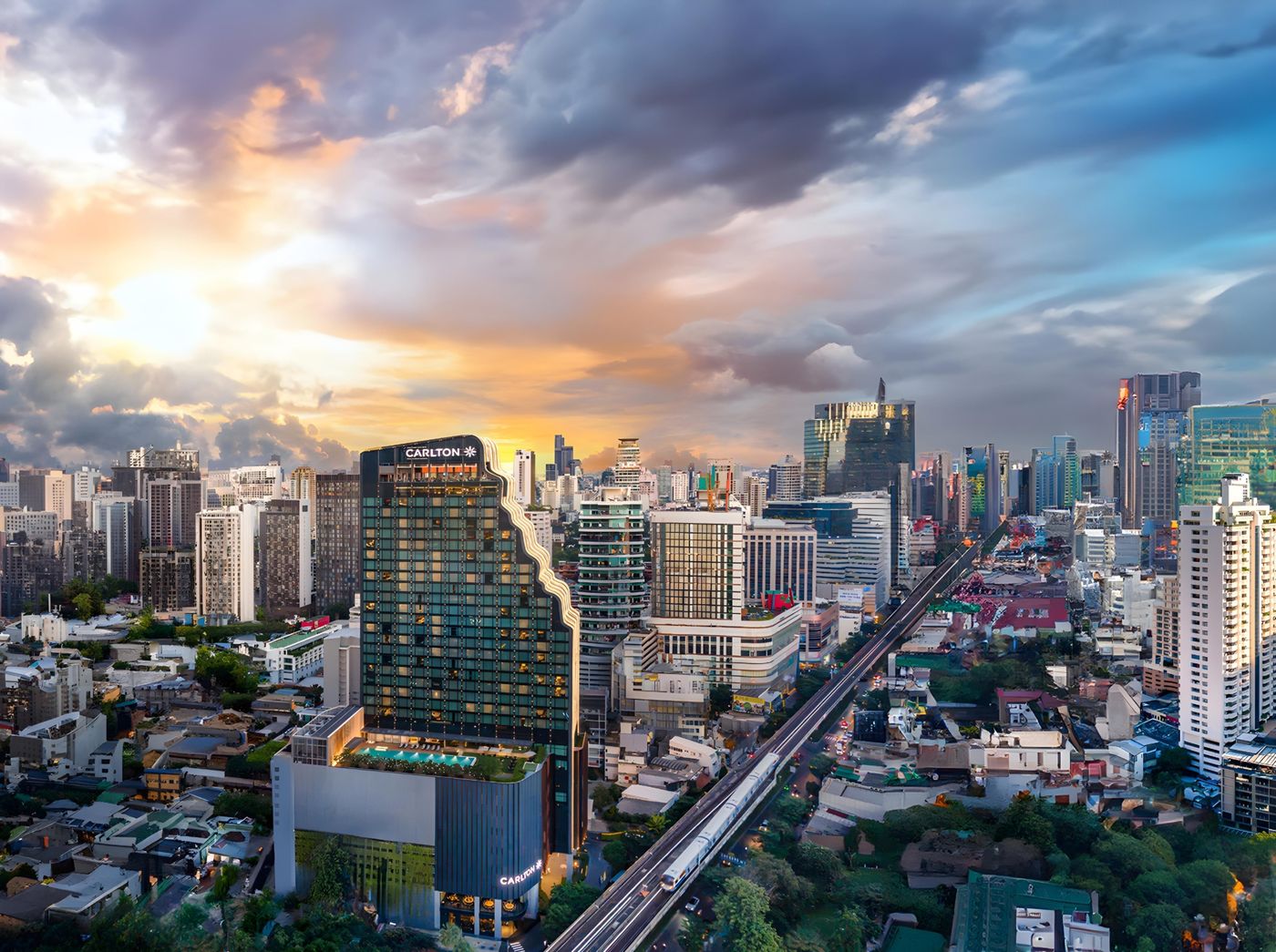 Carlton-Hotel-Bangkok-Sukhumvit-General-view-11
