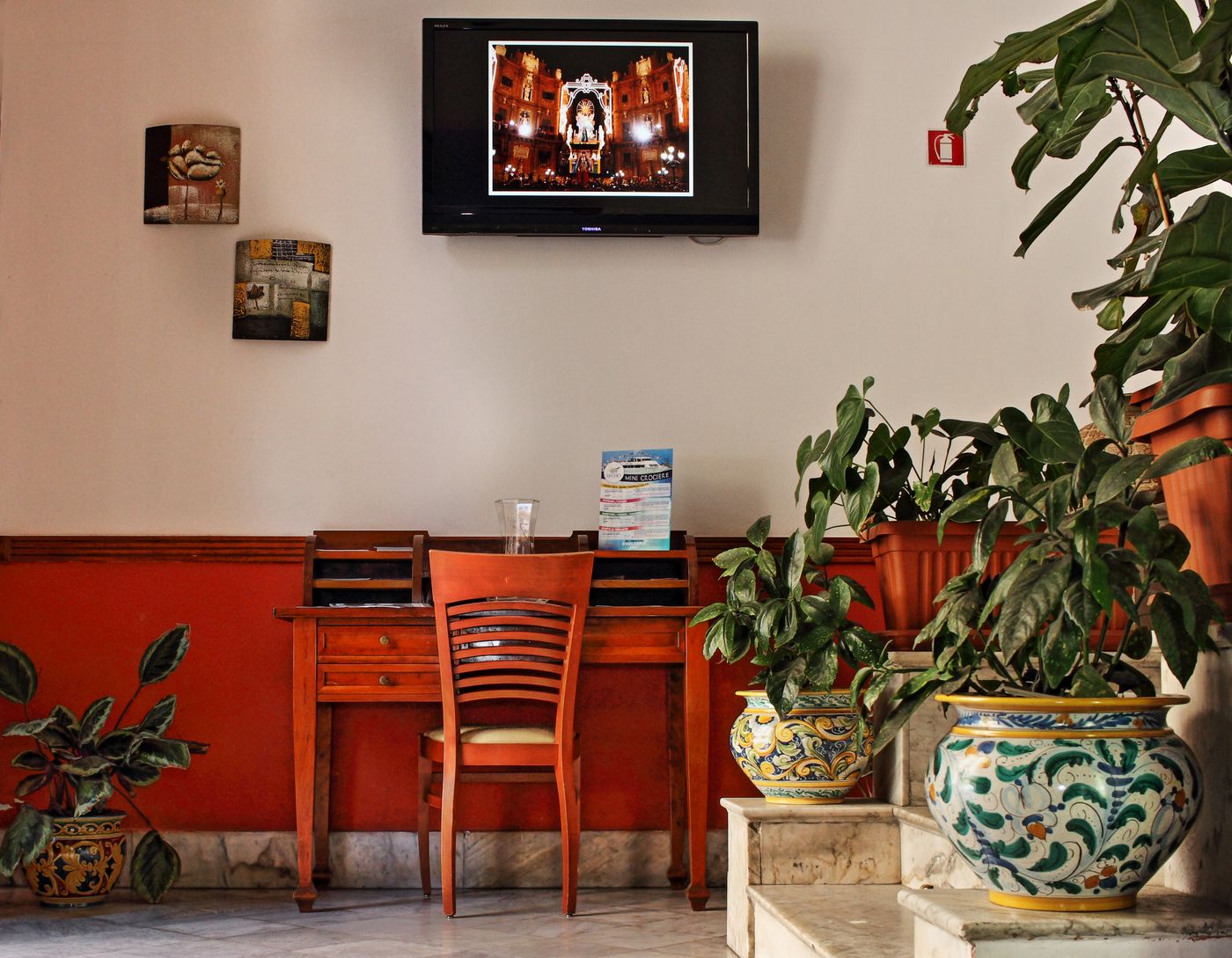 Hotel-Tonic-Lobby-30