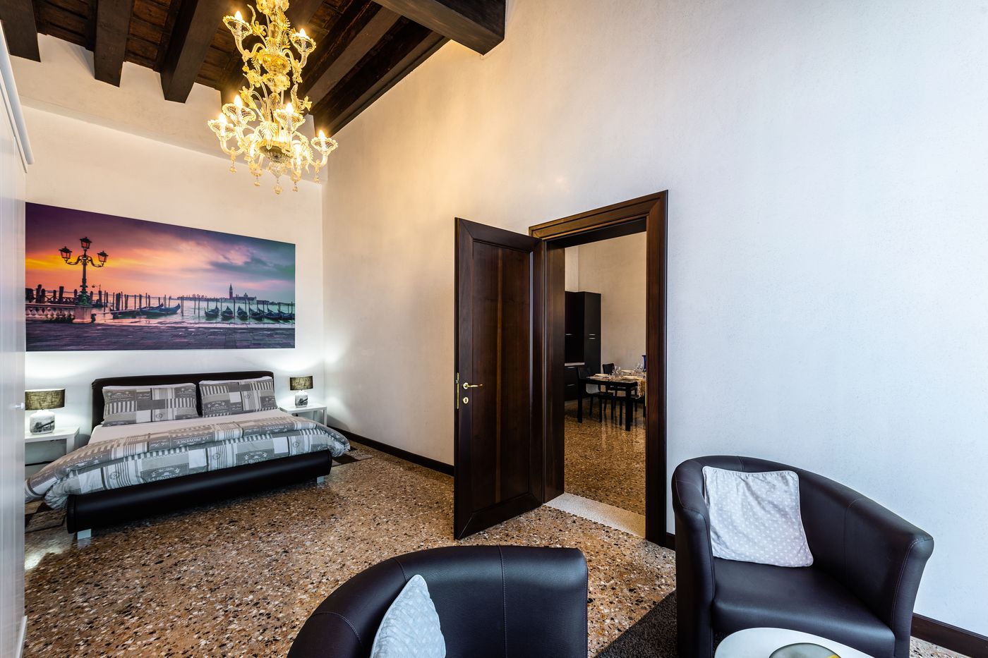 Ca--Sant-Angelo-Apartments-Room-5