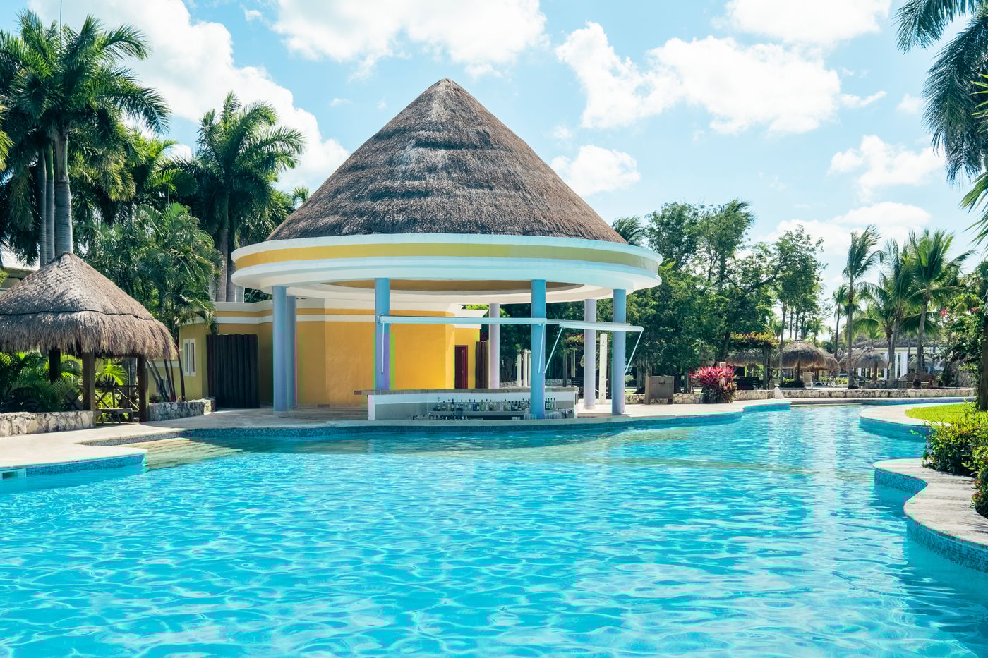 Iberostar-Waves-Paraiso-Beach-Bar-5