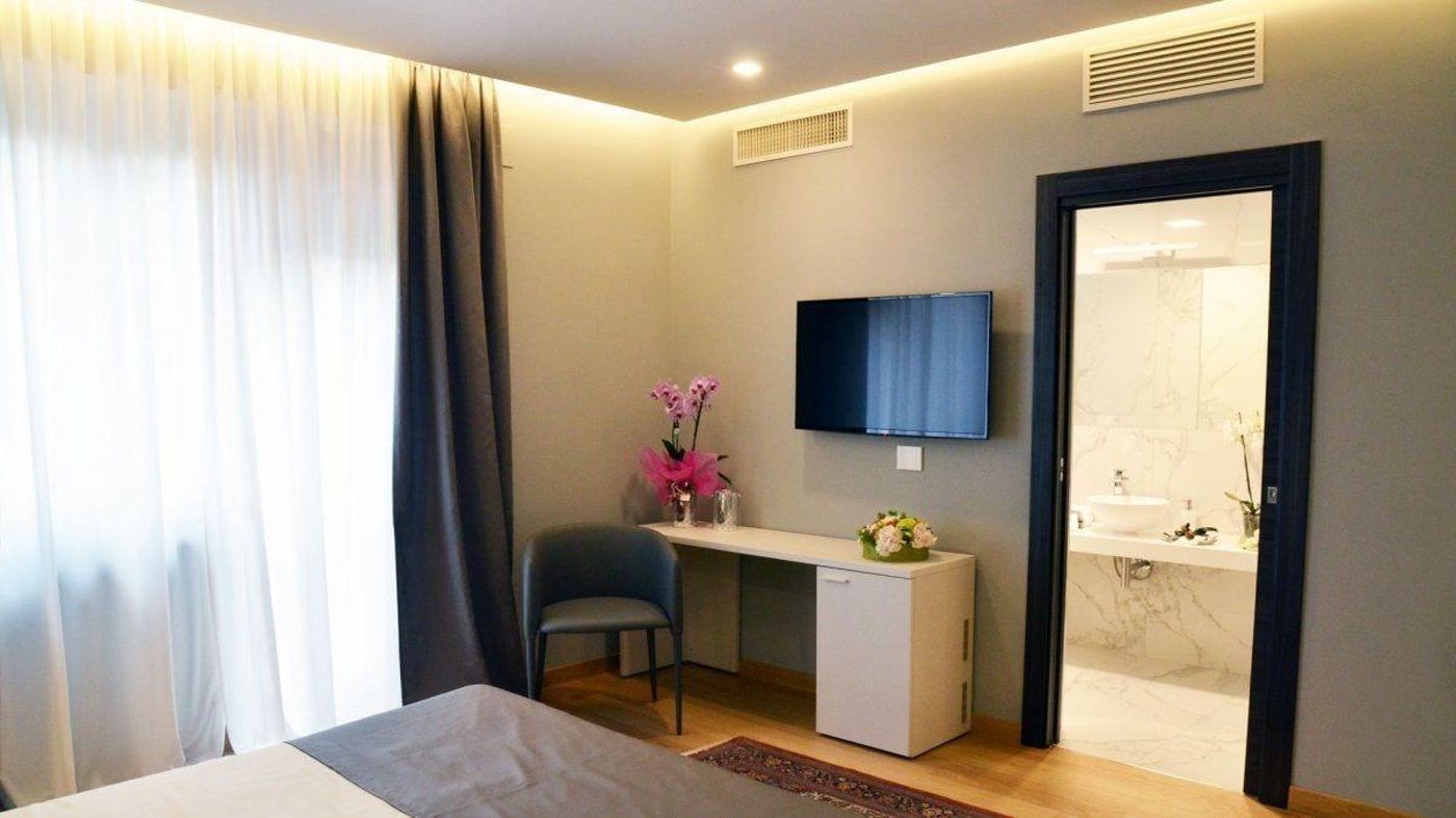 Borea-Luxury-B-B-Room-36