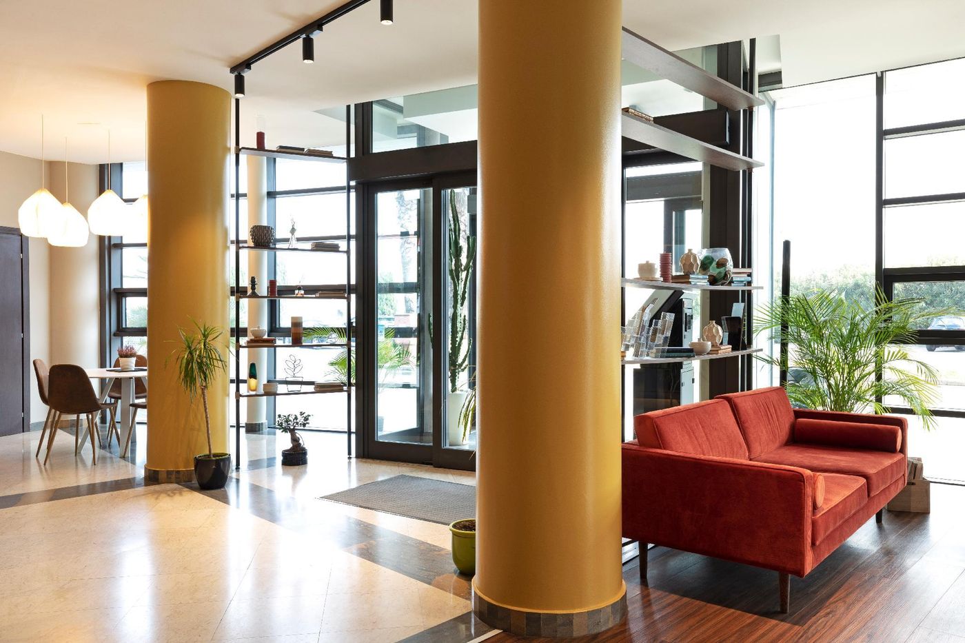 B-B-Hotel-Pisa-Lobby-5