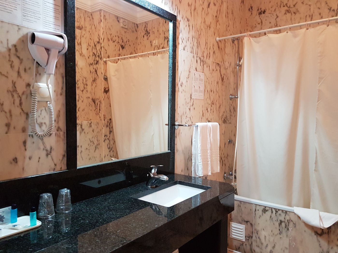 Hotel-Maritur---Adult-Only-Room-36