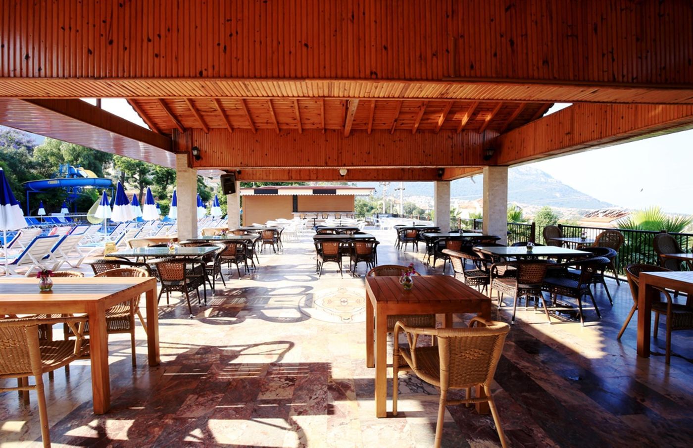 Hotel-Yel-Holiday-Resort-Terrace-35