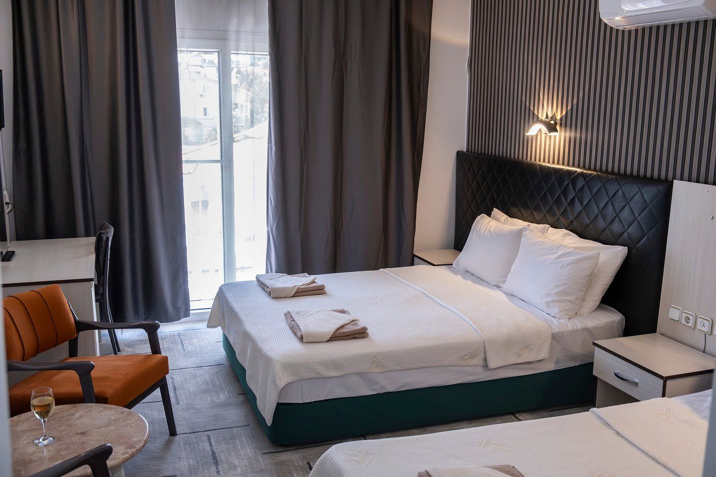 Mustis-Royal-Plaza-Room-14